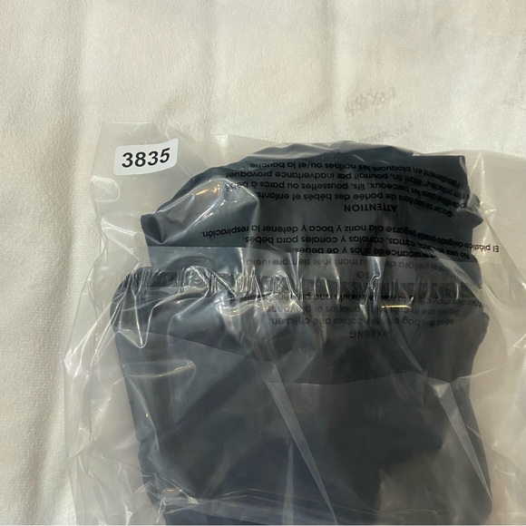 New! Leonisa Shaoeware Black lifting firming One-Piece Swimsuit 3835 - Picture 3 of 8